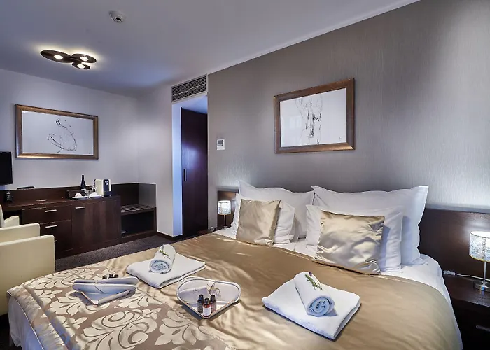 克里索精品酒店 酒店 4*